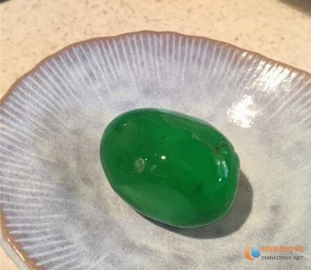 敢吃嗎？島國人竟用飲料煮出綠色雞蛋！